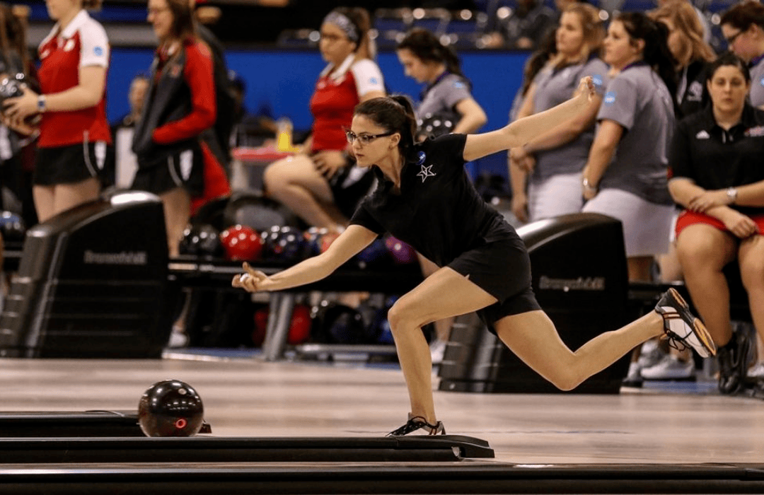 How to Get a Bowling Scholarships in 2023?